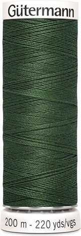 G&uuml;termann Naaigaren - Groen - Nr 561 - 200 meter