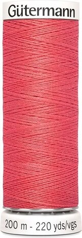 G&uuml;termann Naaigaren - Roze - Nr 927 - 200 meter