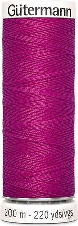G&uuml;termann Naaigaren - Roze - Nr 877 - 200 meter